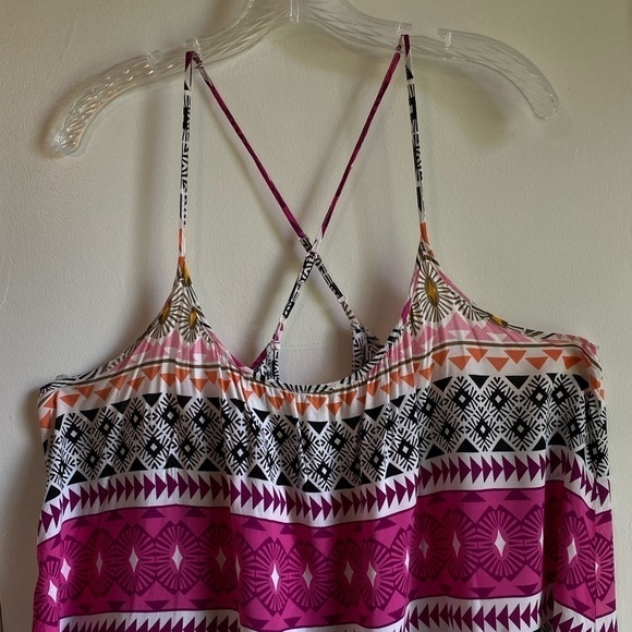 𝅺Old Navy Womens Tribal Print Criss Cross Strap White/ Pink/ Black Top Size XXL - Picture 3 of 8